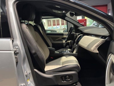 Land Rover Discovery Sport 2.0D I4-L.Flw 150 CV AWD Auto R-Dynamic SE (13)