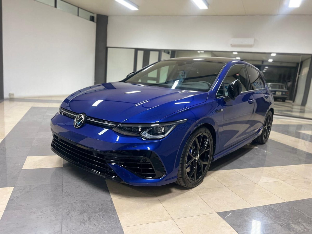 Volkswagen Golf 2.0 TSI R DSG 4Motion 20 years (8)