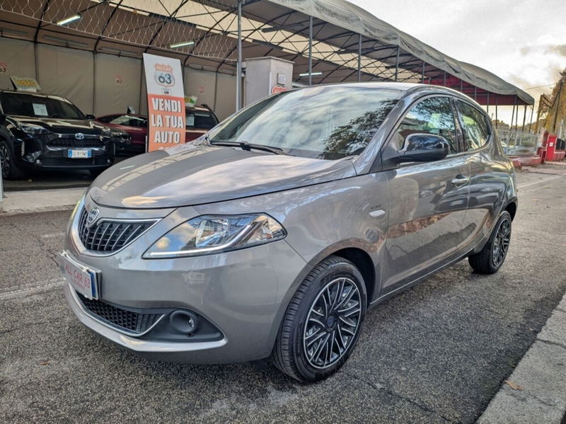 Lancia Ypsilon 1.0 FireFly 5 porte S&S Hybrid Gold Plus