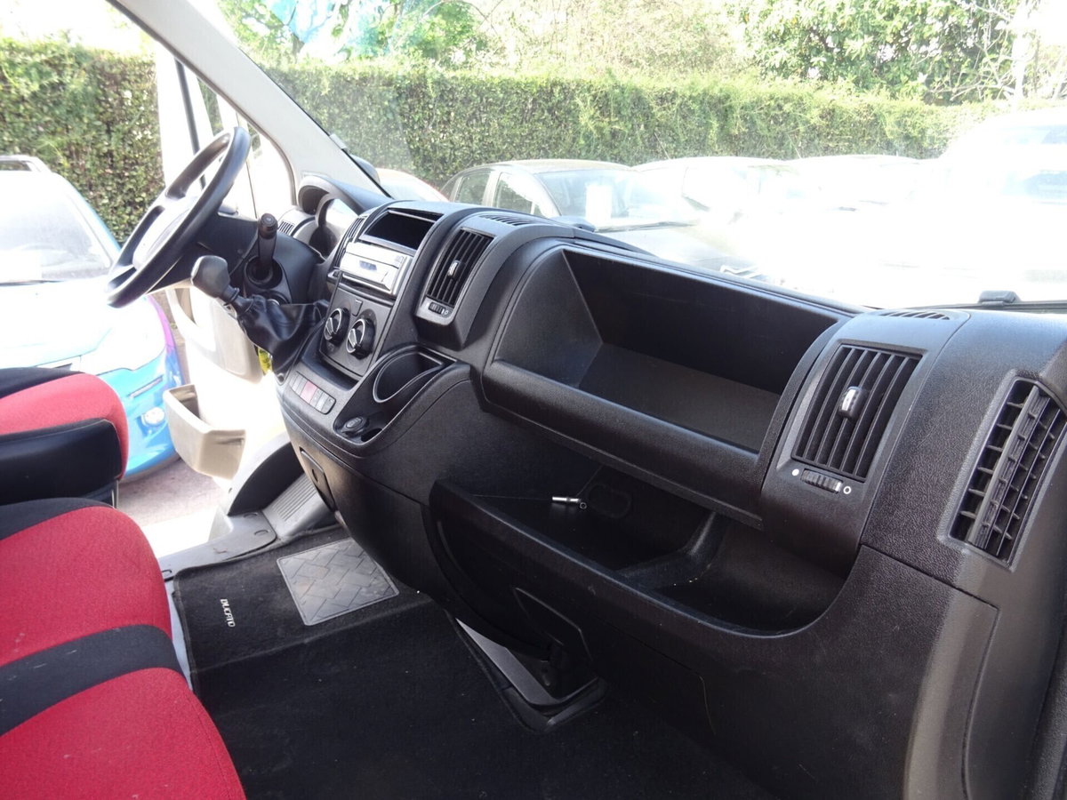 Fiat Ducato Furgone 35 2.3 MJT 130CV PM-TM Combi Maxi (17)