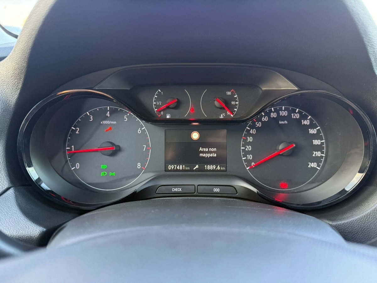Opel Grandland X 1.5 diesel Ecotec Start&Stop Business (12)