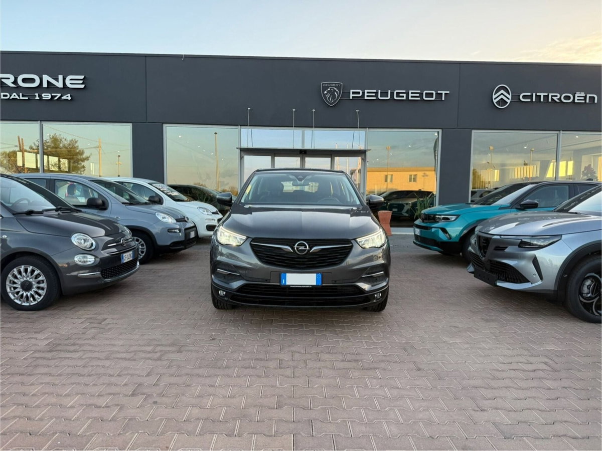 Opel Grandland X 1.5 diesel Ecotec Start&Stop Business (2)