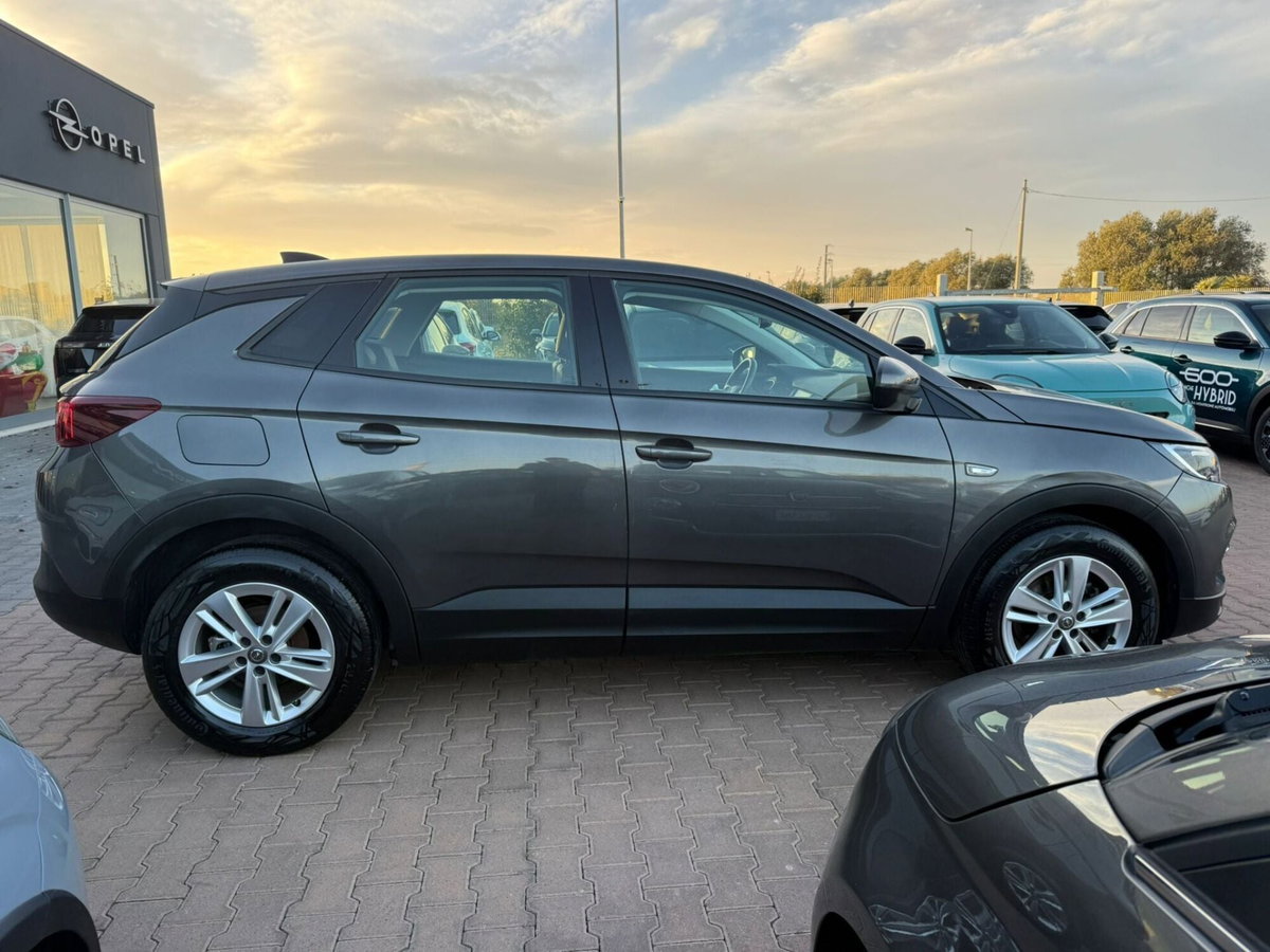 Opel Grandland X 1.5 diesel Ecotec Start&Stop Business (6)