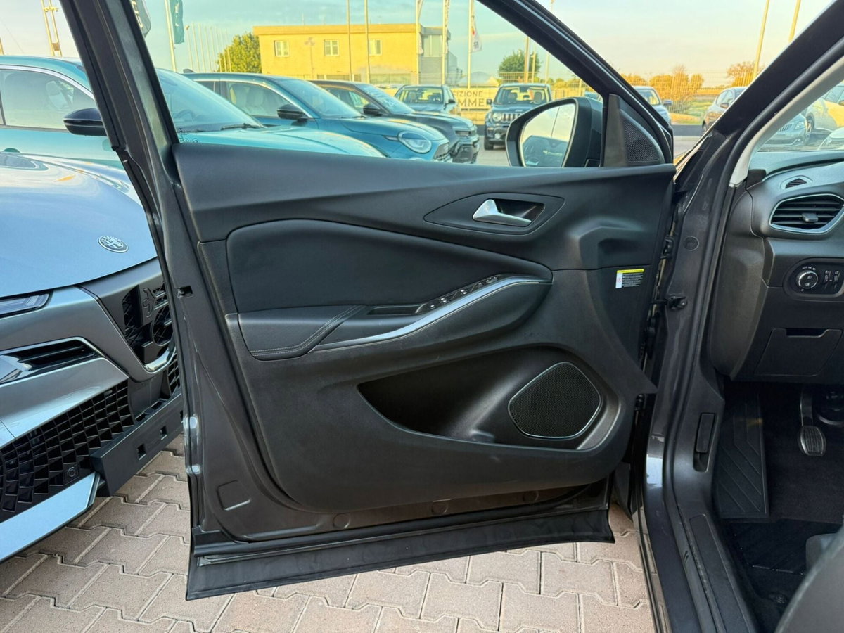 Opel Grandland X 1.5 diesel Ecotec Start&Stop Business (7)