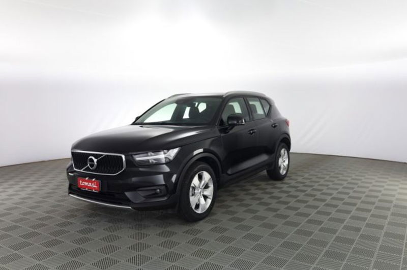 Volvo XC40 B4 AWD Geartronic Momentum