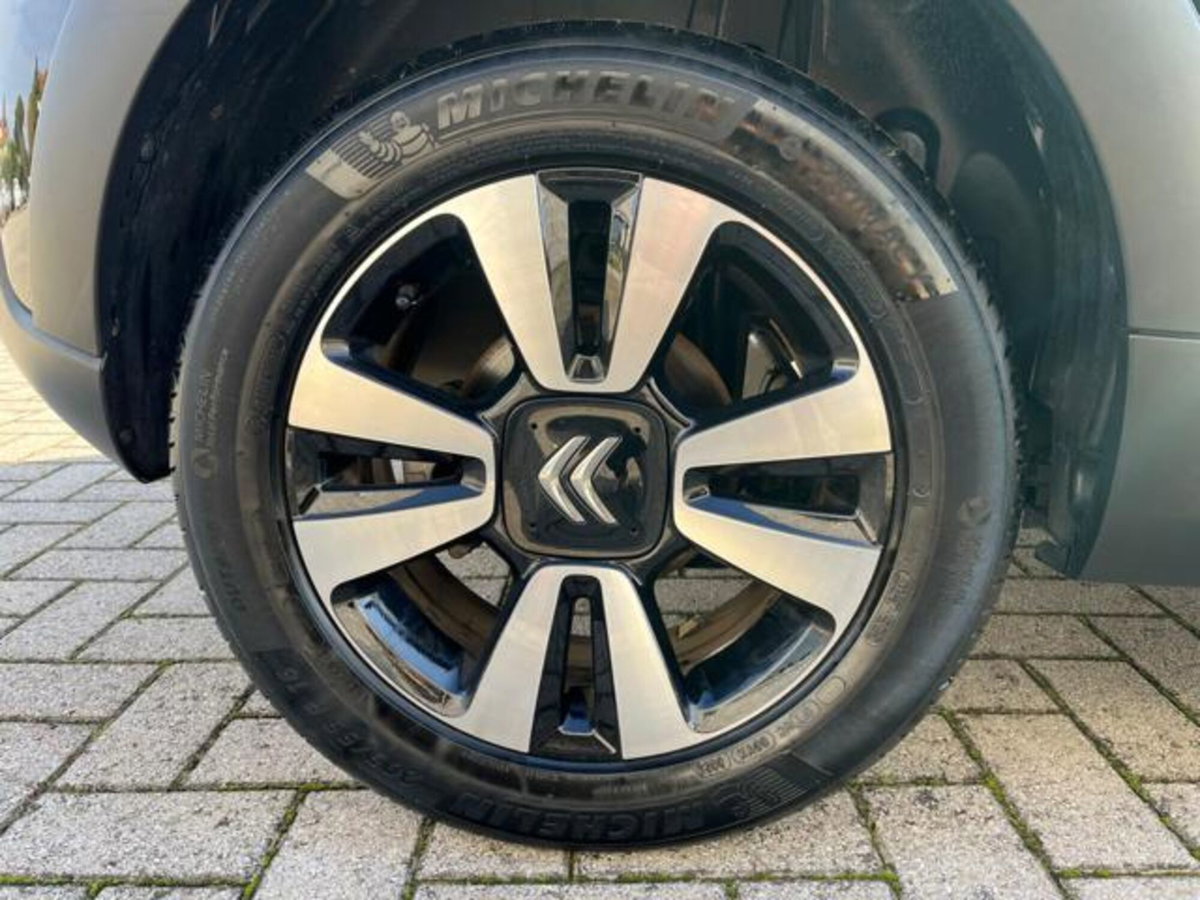 Citroen C3 PureTech 110 S&S Shine (13)