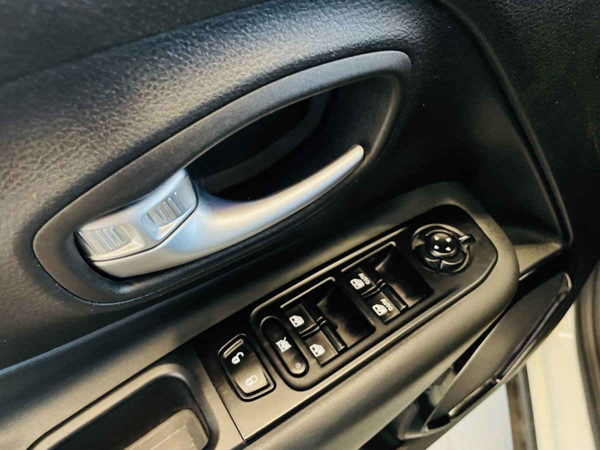 Jeep Renegade 1.0 T3 Limited (17)