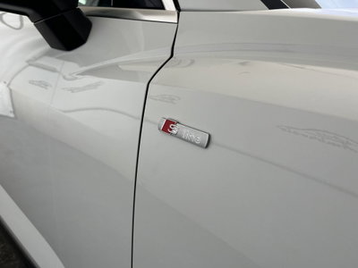 Audi Q3 Sportback 35 TDI quattro S tronic S line edition (12)