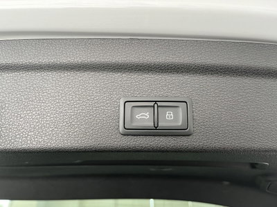Audi Q3 Sportback 35 TDI quattro S tronic S line edition (15)