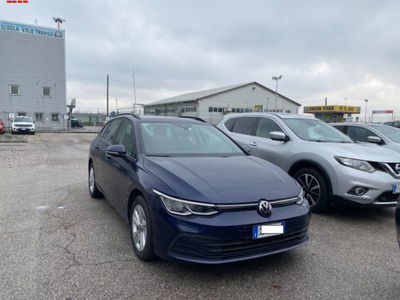 Volkswagen Golf Variant 2.0 TDI SCR DSG Life usata