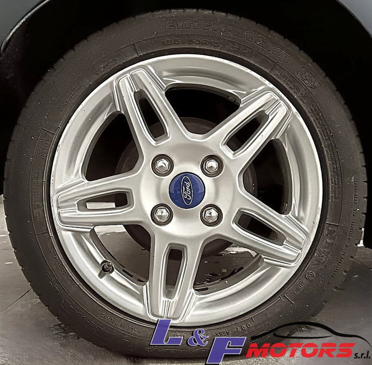 Ford Fiesta 1.5 TDCi 75CV 5 porte Titanium (11)