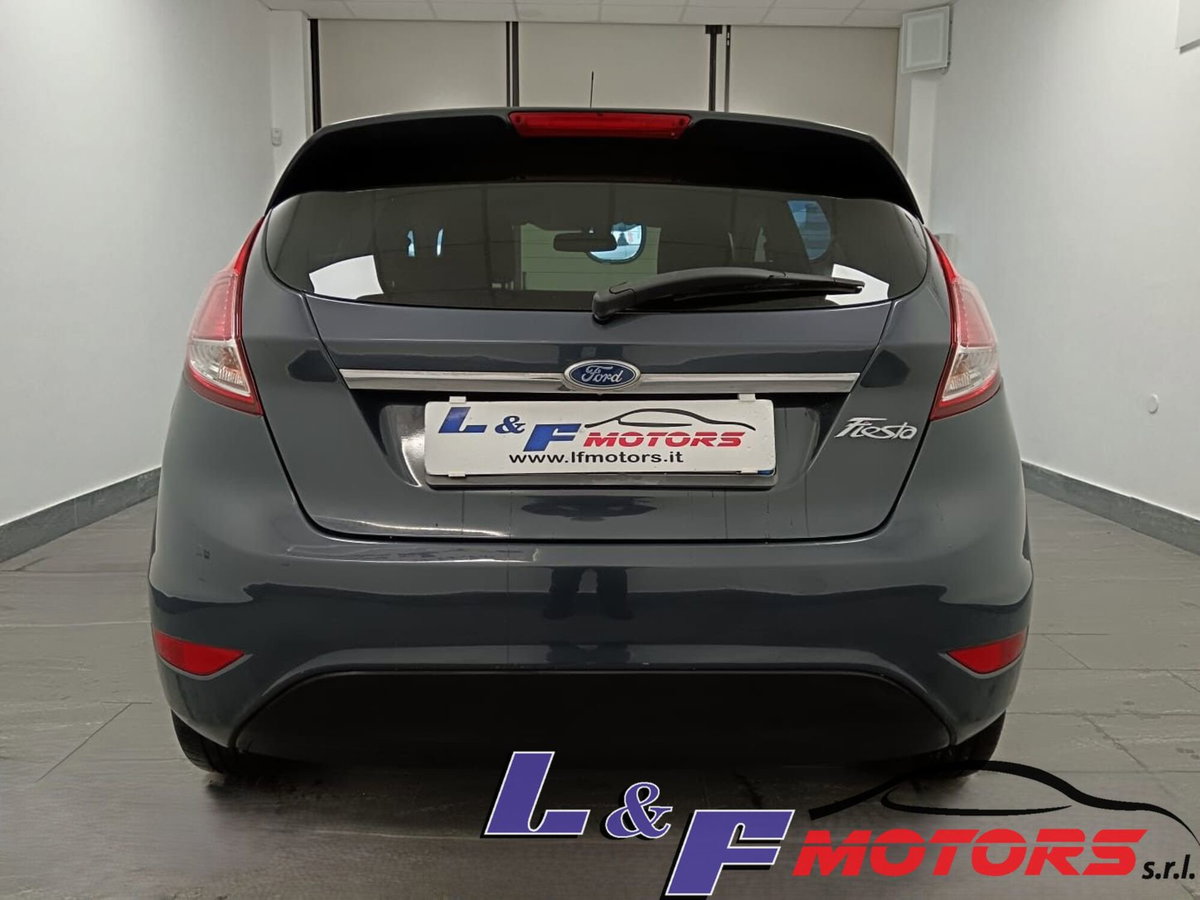 Ford Fiesta 1.5 TDCi 75CV 5 porte Titanium (6)