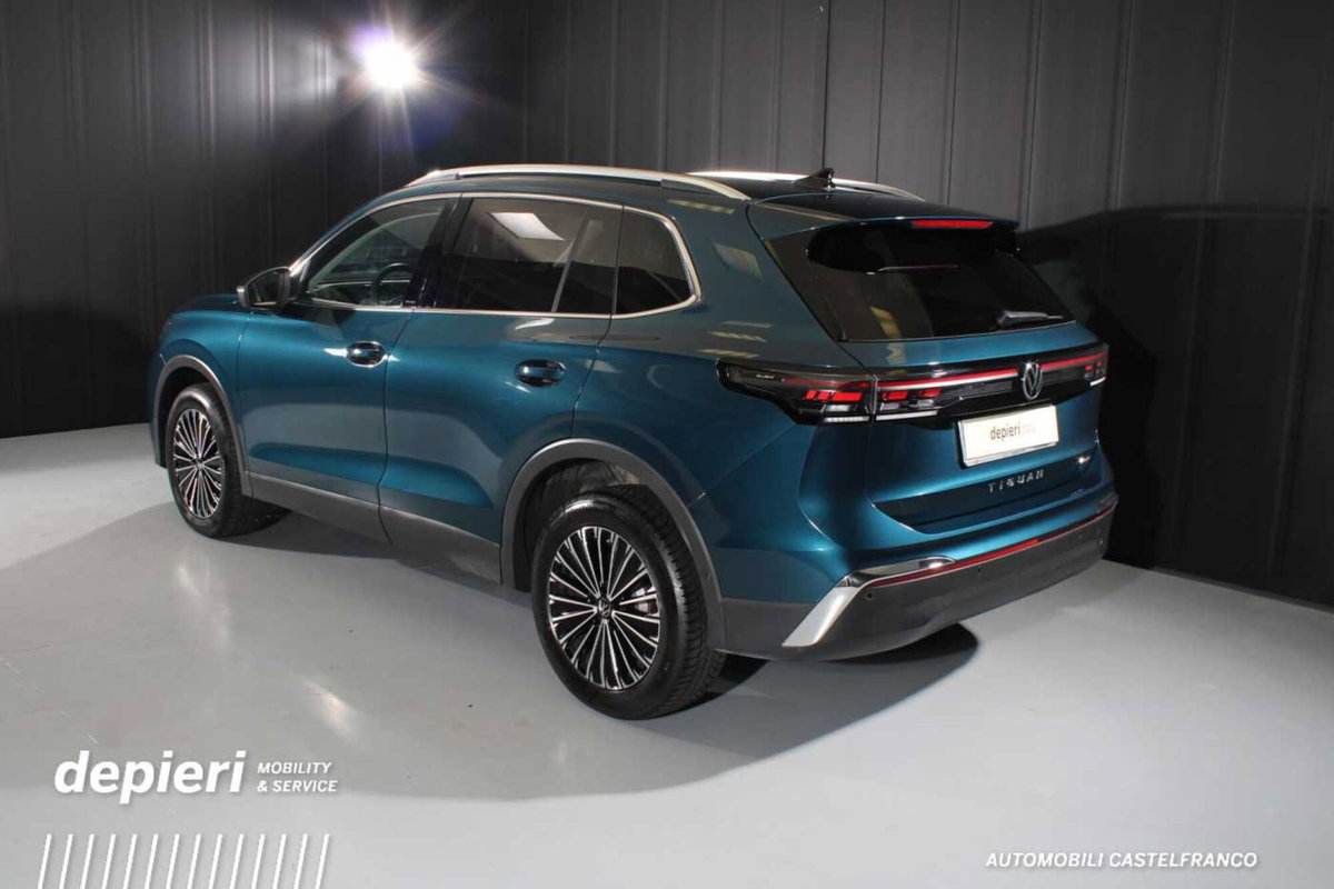 Volkswagen Tiguan 2.0 tdi Elegance 4motion 193cv dsg (3)