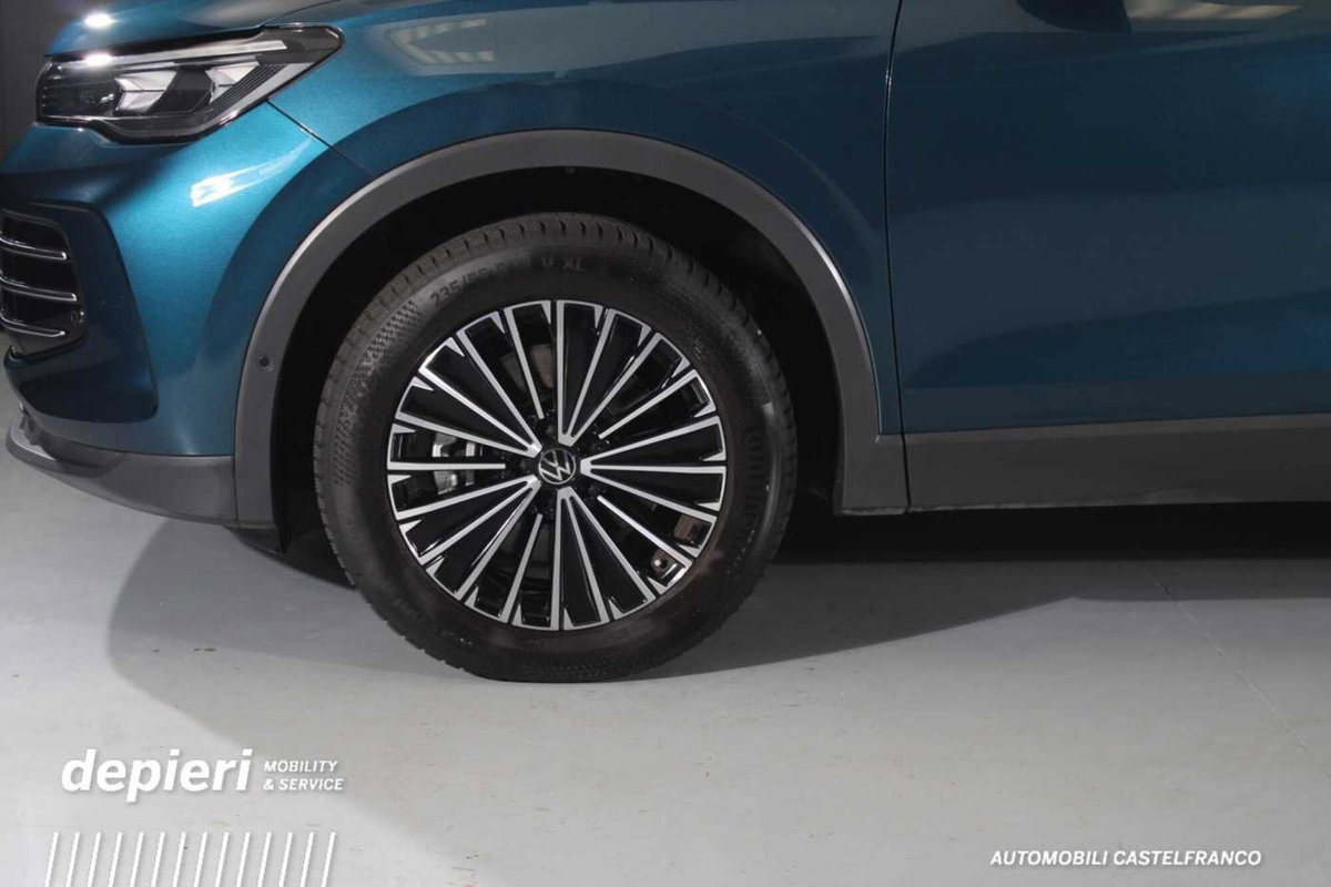 Volkswagen Tiguan 2.0 tdi Elegance 4motion 193cv dsg (5)