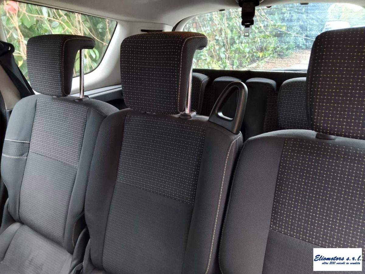 Renault Grand Kangoo dCi 110CV 7 posti (5)