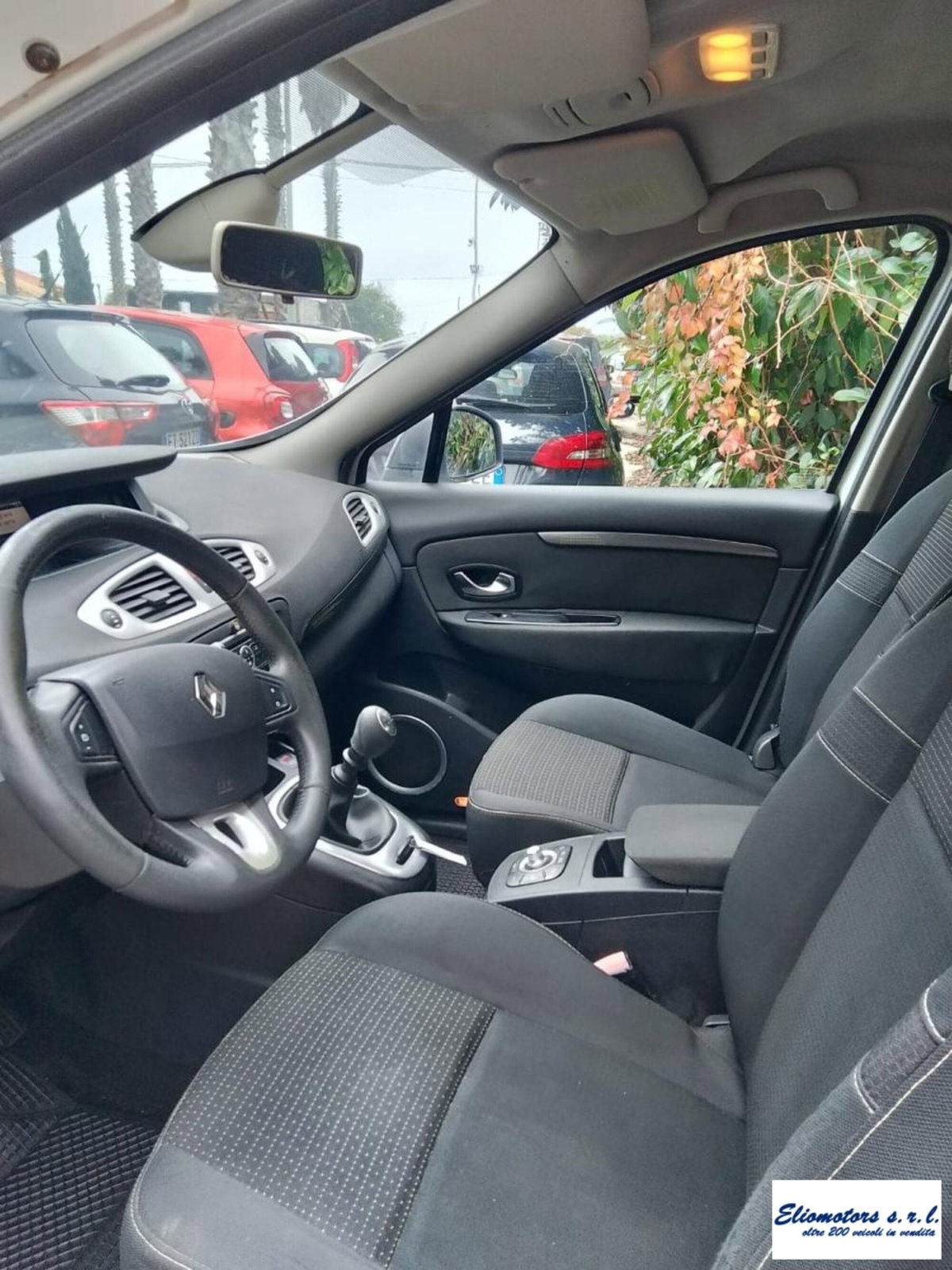 Renault Grand Kangoo dCi 110CV 7 posti (6)