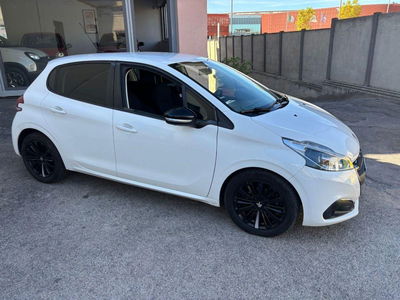 Peugeot 208 75 5 porte Active usata