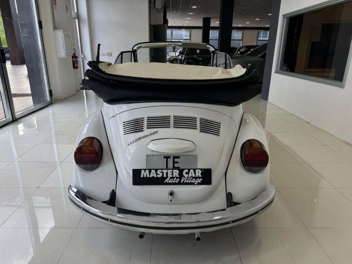 Volkswagen Maggiolino Cabrio 1.2 TSI Design (6)