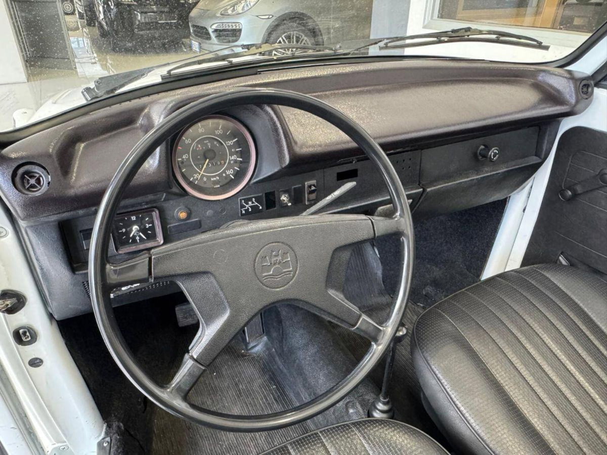 Volkswagen Maggiolino Cabrio 1.2 TSI Design (9)