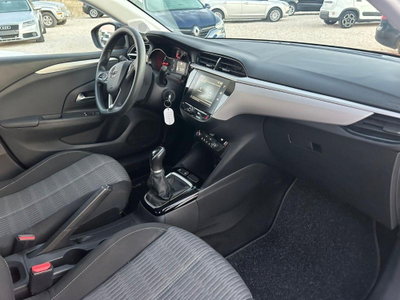 Opel Corsa 1.2 Edition (8)