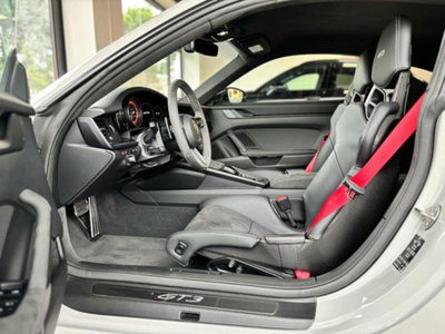 Porsche 911 Coupé 4.0 GT3 (7)