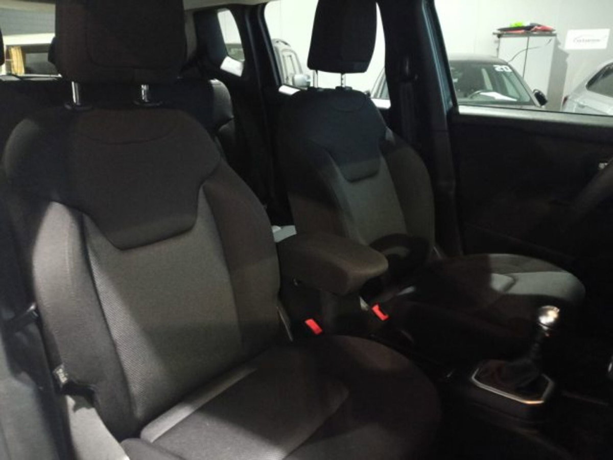 Jeep Renegade 2.0 Mjt 140CV 4WD Active Drive Longitude (18)