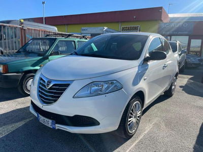 Lancia Ypsilon 1.2 69 CV 5 porte Silver usata