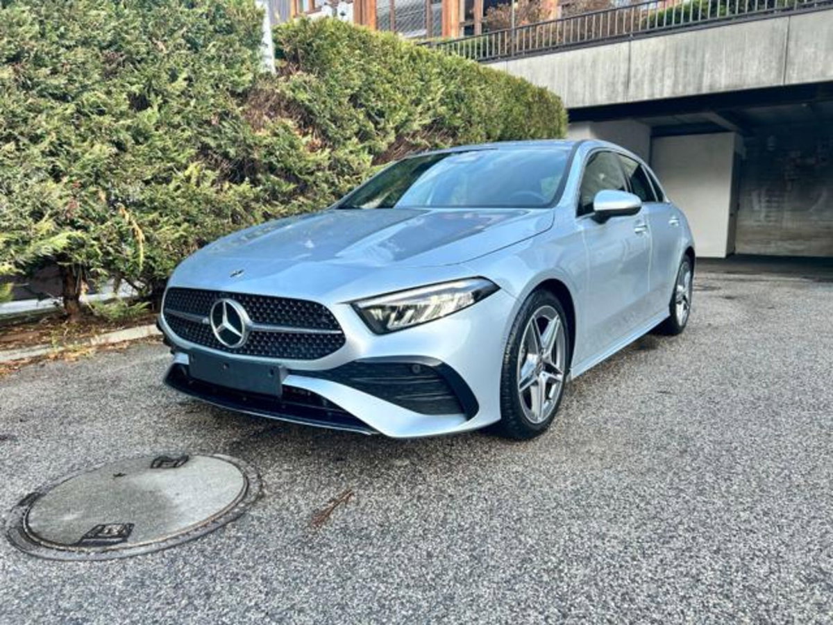 Mercedes-Benz Classe A 200 AMG Line Premium Plus auto