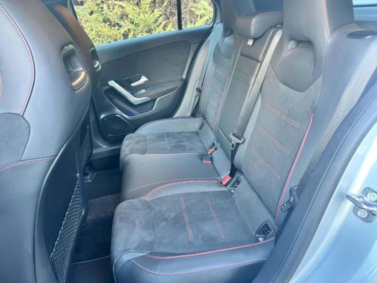 Mercedes-Benz Classe A 200 AMG Line Premium Plus auto (10)