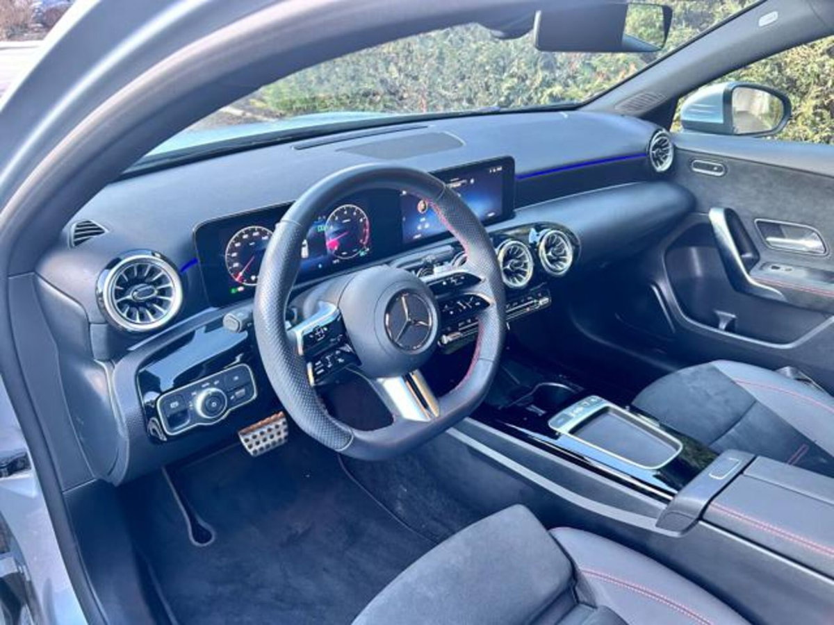 Mercedes-Benz Classe A 200 AMG Line Premium Plus auto (8)