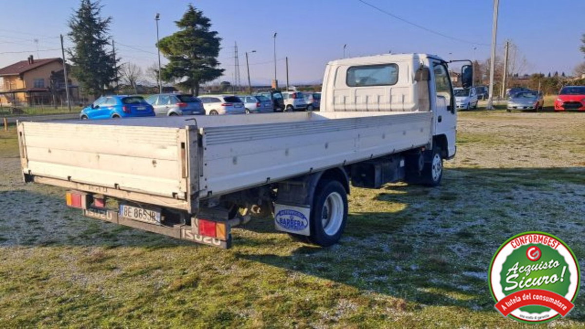 Isuzu NPR/NKR 1a serie NPR 65 3.9 TD PL Telaio Cabinato (2)