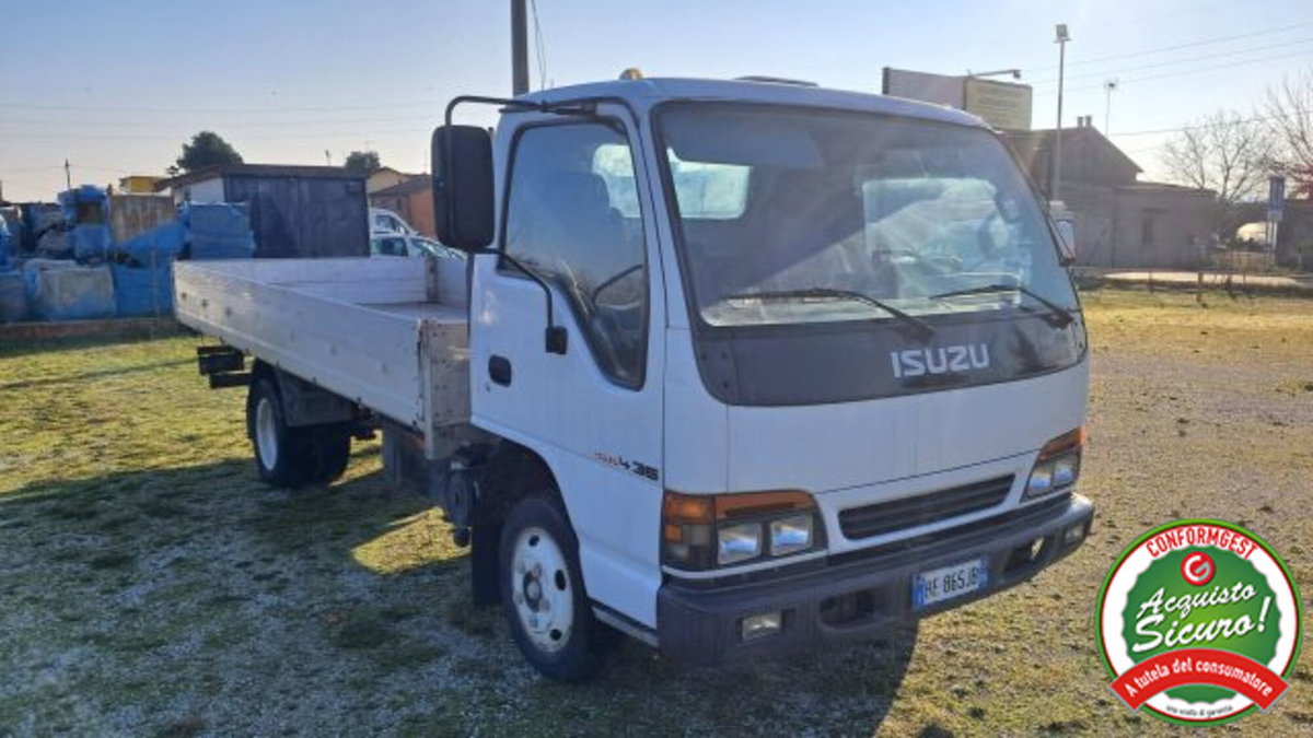 Isuzu NPR/NKR 1a serie NPR 65 3.9 TD PL Telaio Cabinato (7)