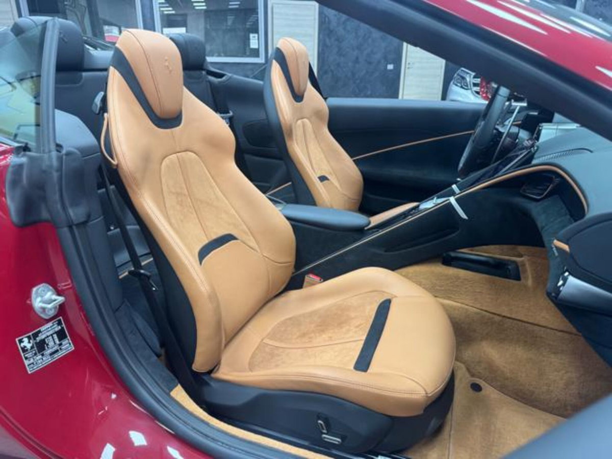 Ferrari Roma Spider 3.9 F1 dct (12)