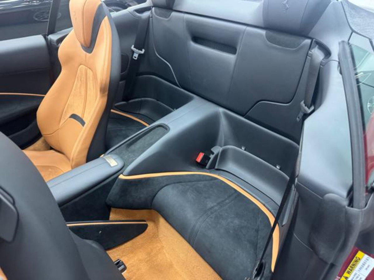 Ferrari Roma Spider 3.9 F1 dct (15)