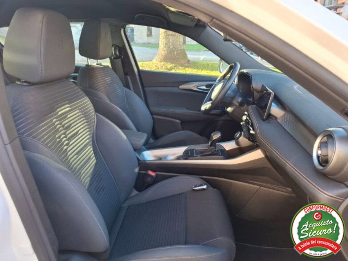 Alfa Romeo Tonale 1.6 Sprint 130cv tct6 (9)