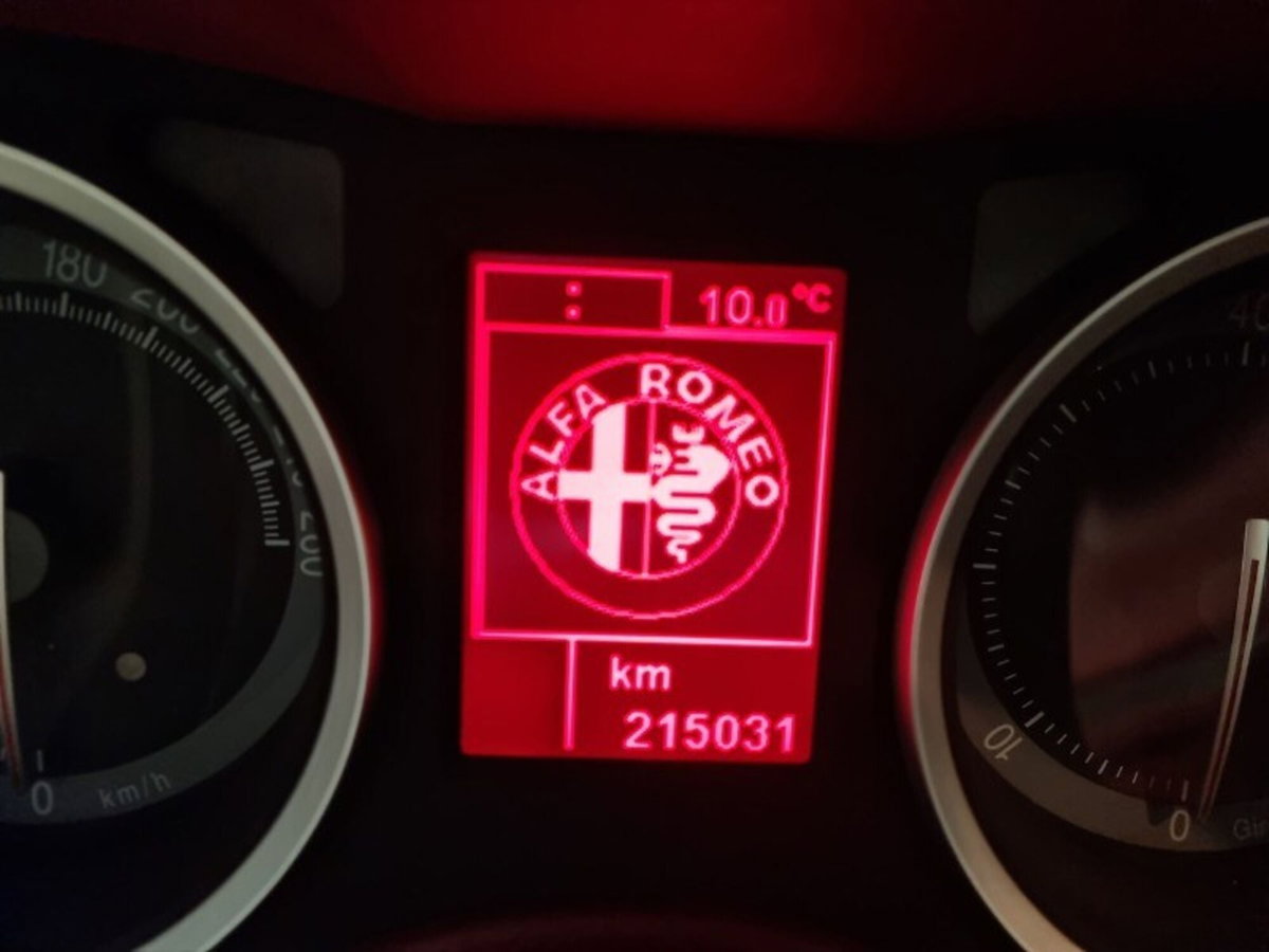 Alfa Romeo Spider 2.4 JTDm Exclusive (17)