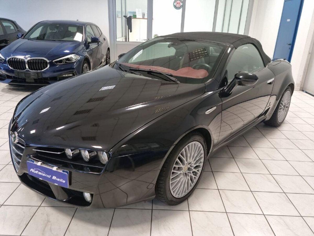 Alfa Romeo Spider 2.4 JTDm Exclusive (3)