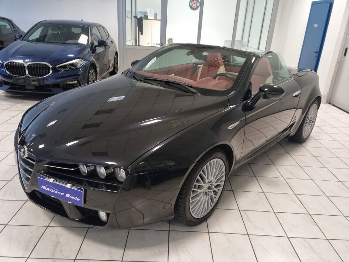 Alfa Romeo Spider 2.4 JTDm Exclusive (4)