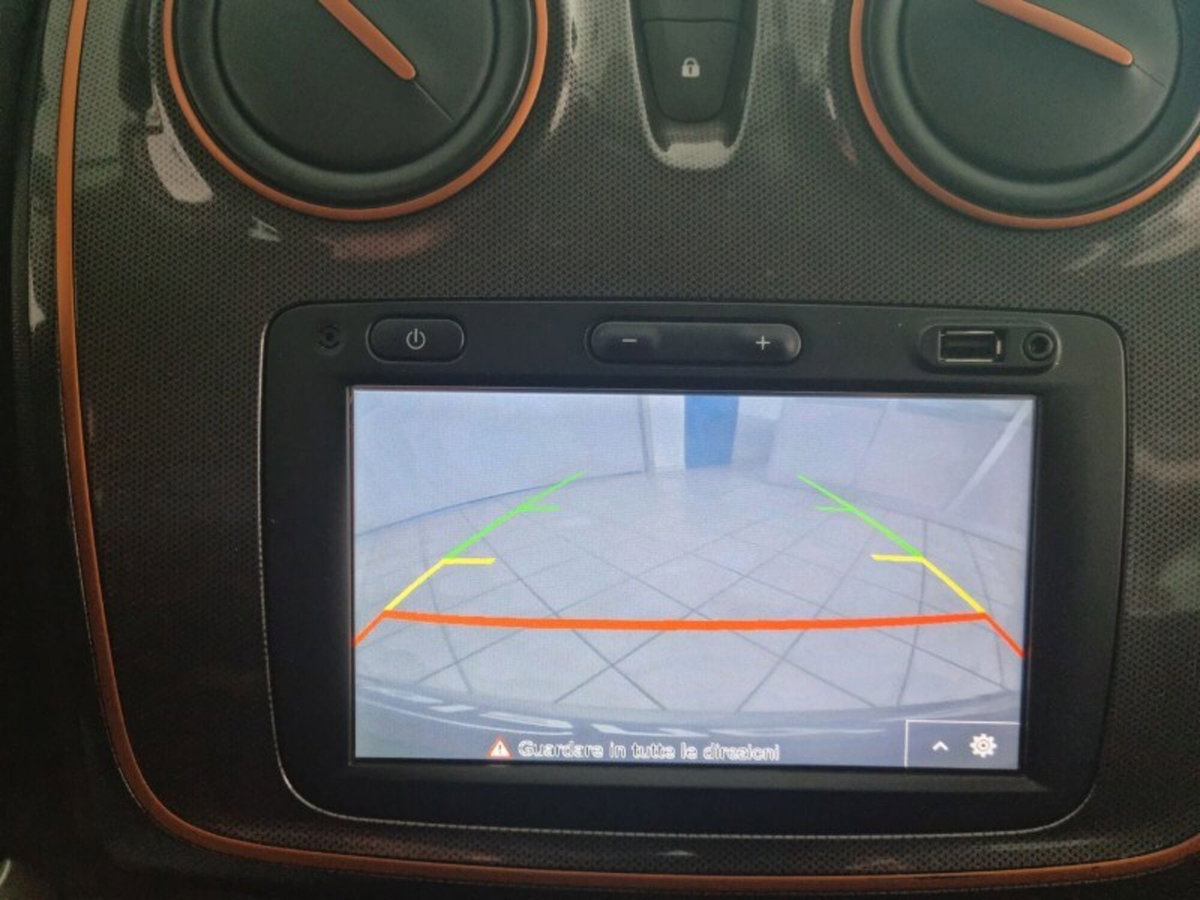 Dacia Sandero 1.5 dCi 8V 90CV S&S Serie Speciale Brave (12)