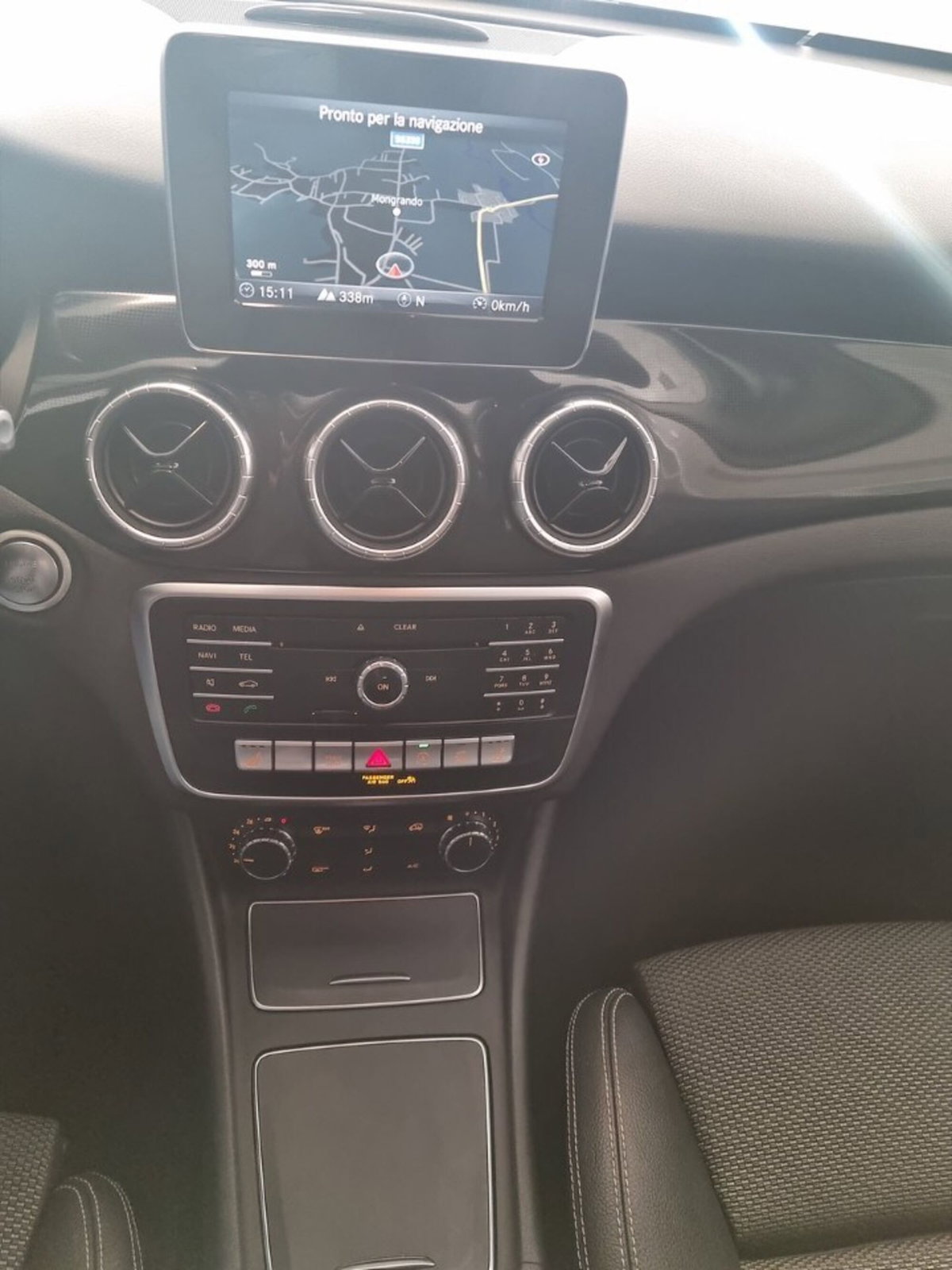 Mercedes-Benz CLA Shooting Brake 180 Business (13)