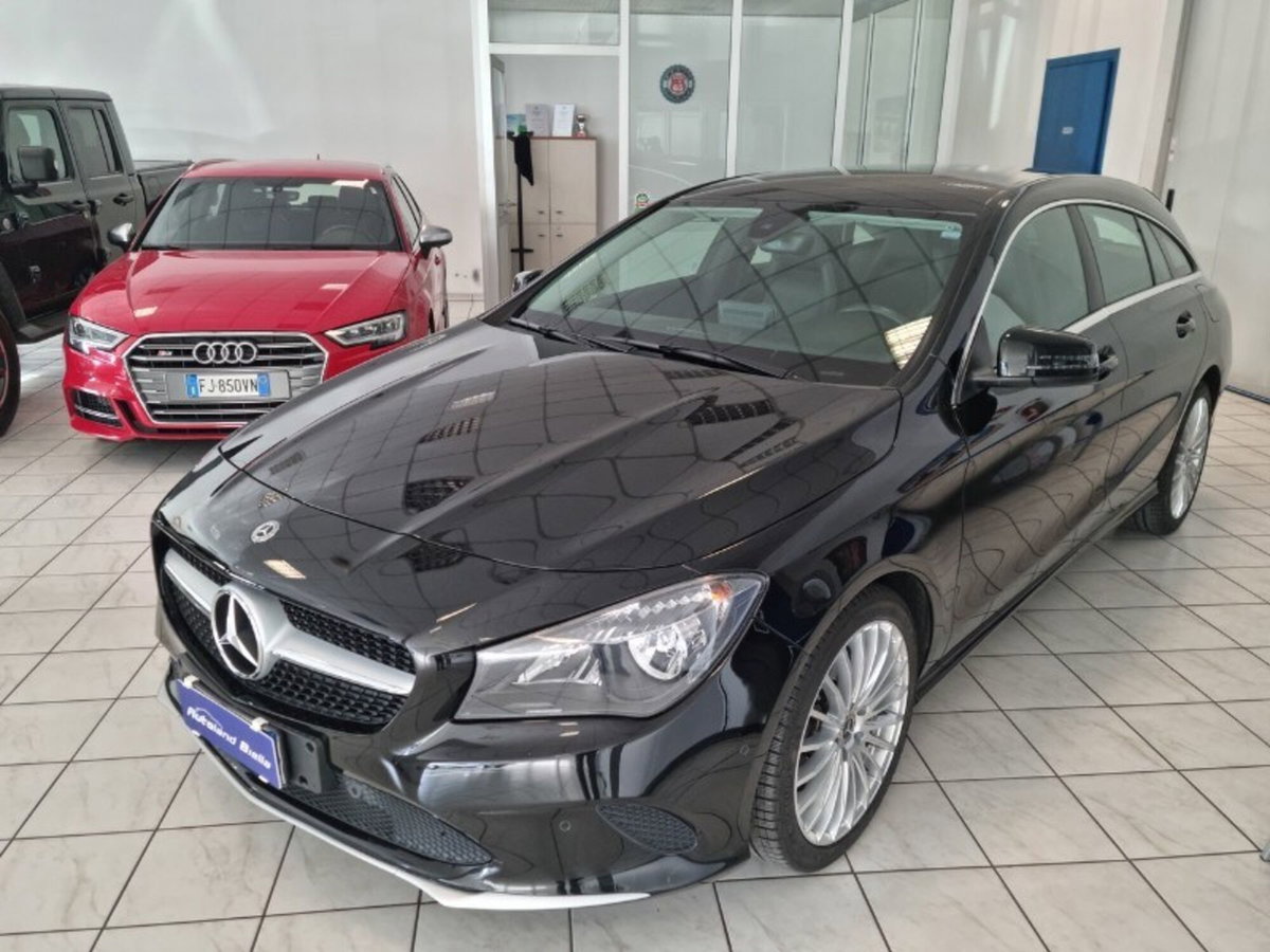 Mercedes-Benz CLA Shooting Brake 180 Business (2)