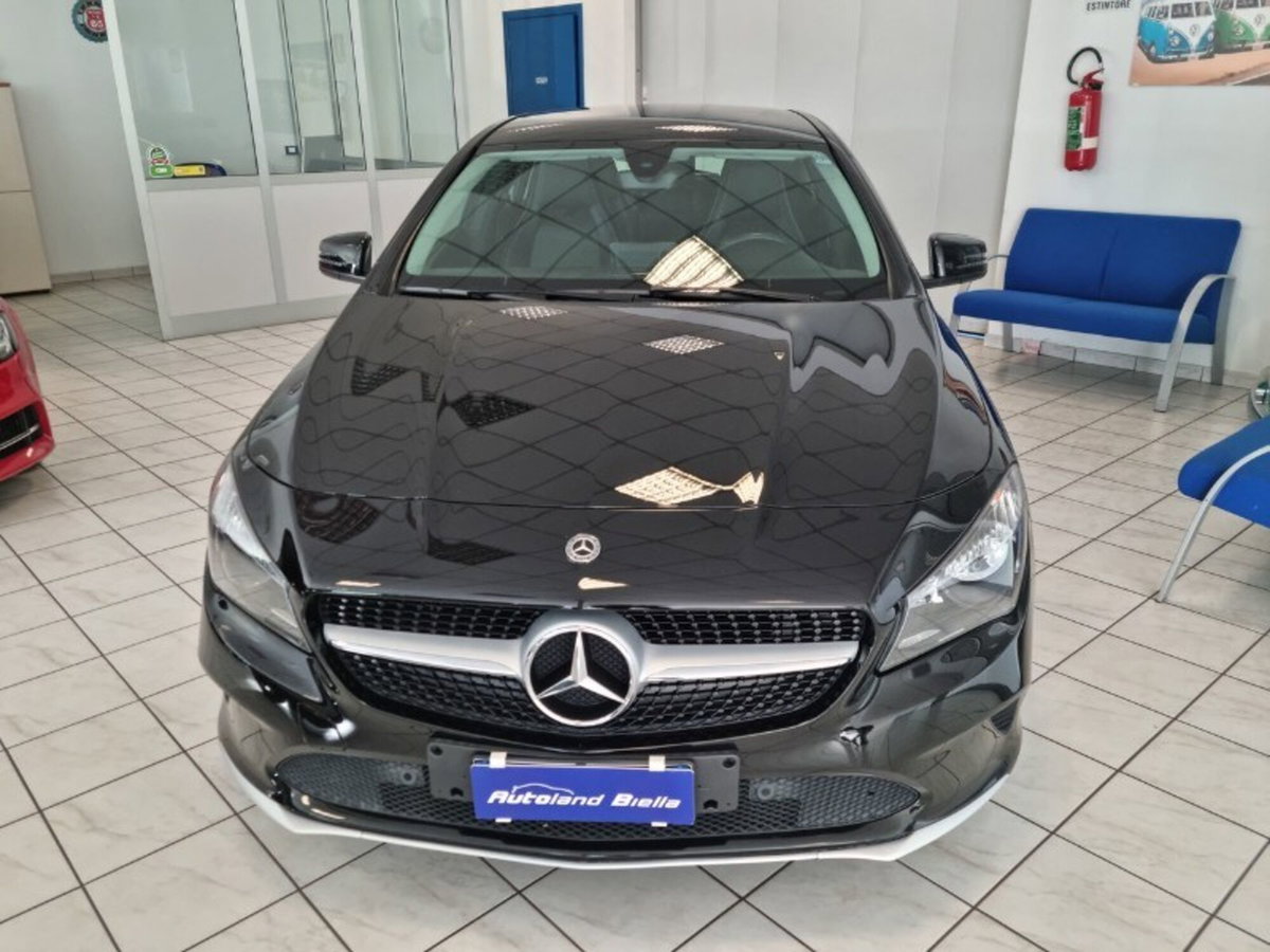 Mercedes-Benz CLA Shooting Brake 180 Business (3)