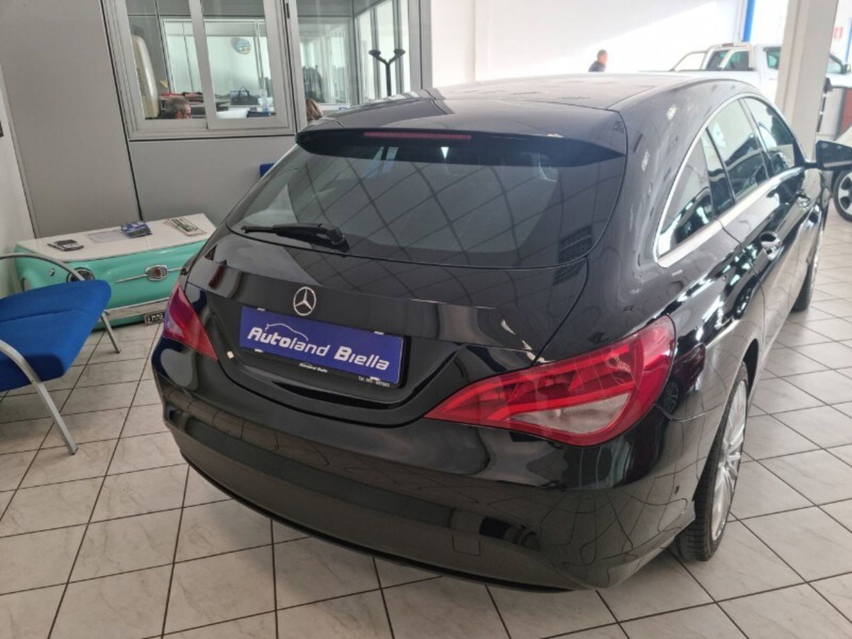 Mercedes-Benz CLA Shooting Brake 180 Business (7)