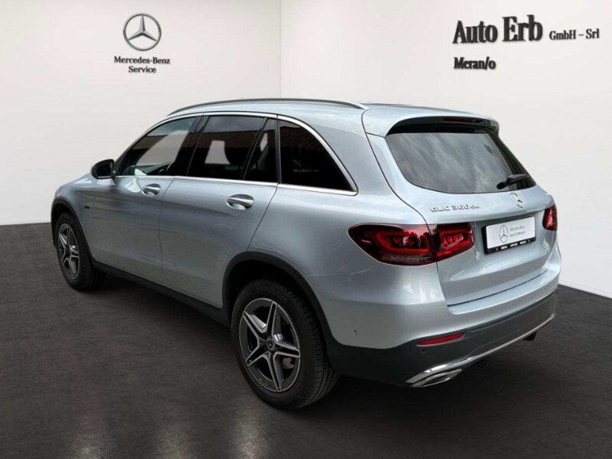 Mercedes-Benz GLC SUV 300 de 4Matic Plug-in hybrid Premium Plus (4)