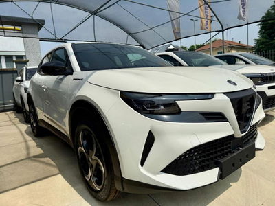 Alfa Romeo Junior 1.2 ibrida Speciale 145cv edct6 nuova