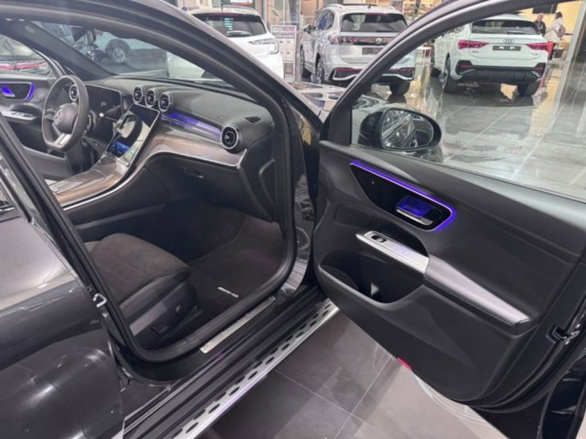 Mercedes-Benz GLC 220 d 4Matic Mild Hybrid AMG Premium Plus (9)
