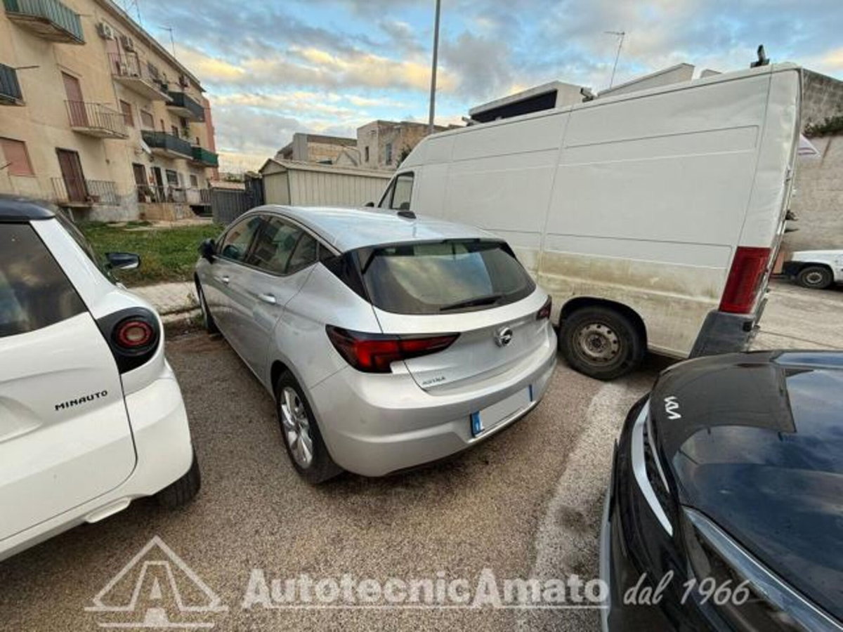 Opel Astra 1.2 Turbo 110 CV S&S 5 porte Business Elegance (5)