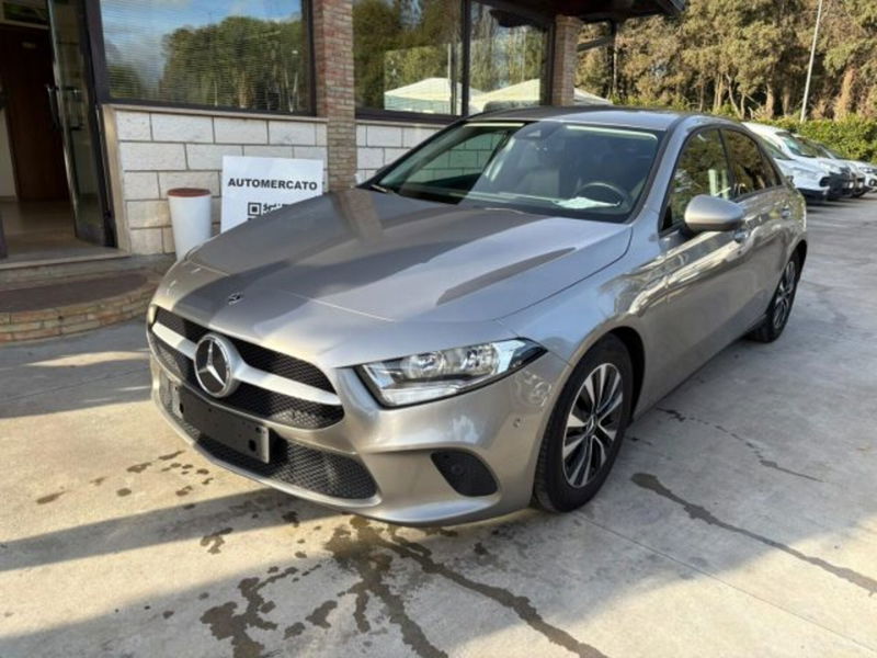 Mercedes-Benz Classe A Sedan 180 d 4p. Executive