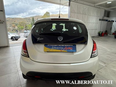 Lancia Ypsilon 1.2 69 CV 5 porte Platinum (5)