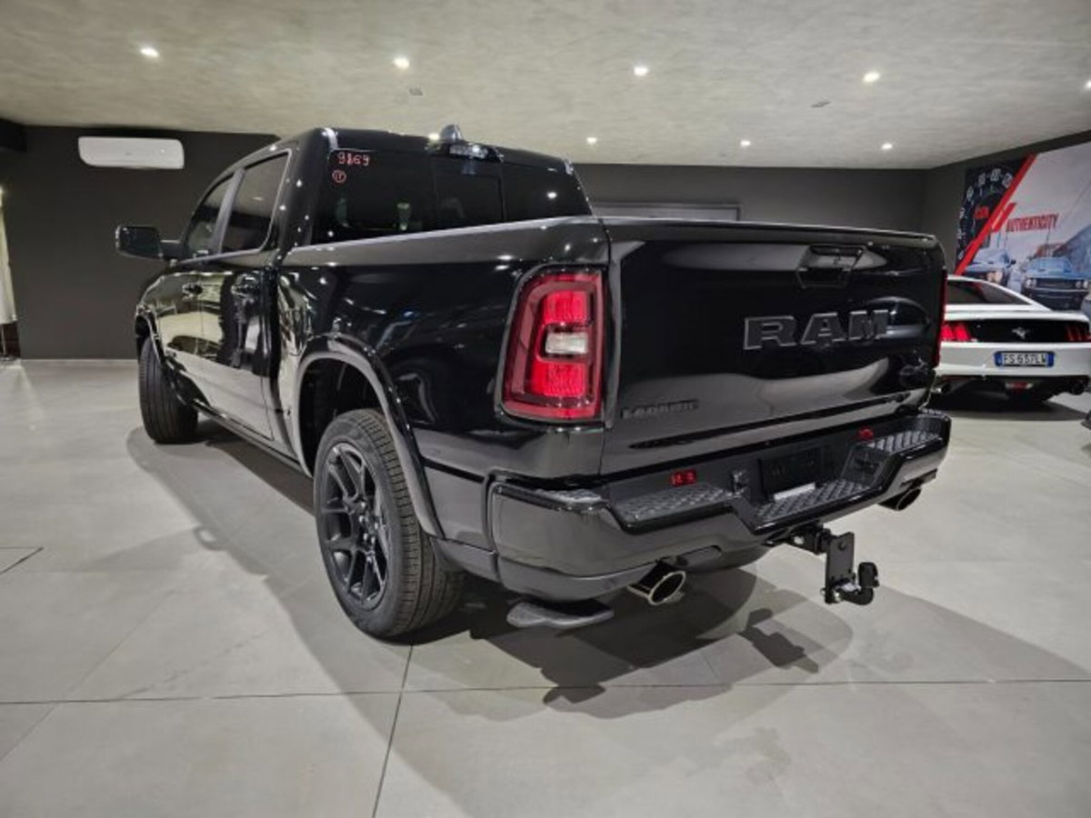 Ram Ram Pick-up Ram 1500 3.0 Quad Cab Laramie Night Edition Premium 420cv at8 (5)